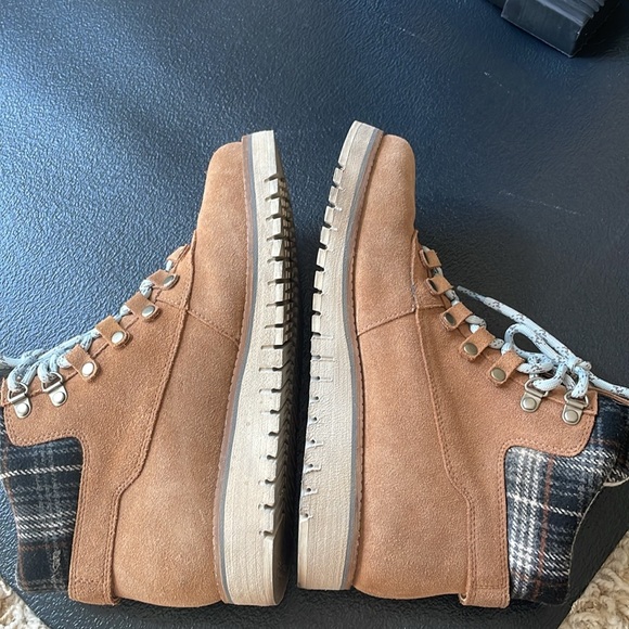 Cole Haan Zerogrand Explorer Gateway Hiker Waterproof Ankle Boot, Women’s 7B - Picture 4 of 8